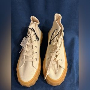 Zara sneaker high top NWT sz 38